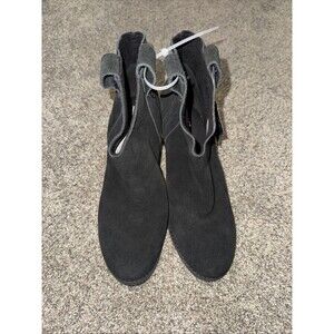 Size 8 Women’s Toms Boot Black